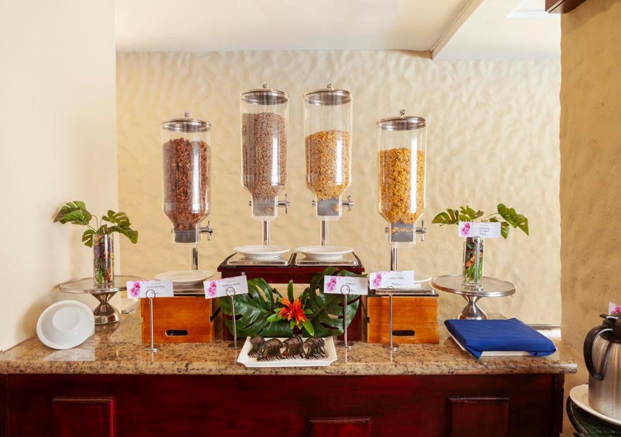 Wyndham San Jose Herradura Ngoại thất bức ảnh A cereal bar