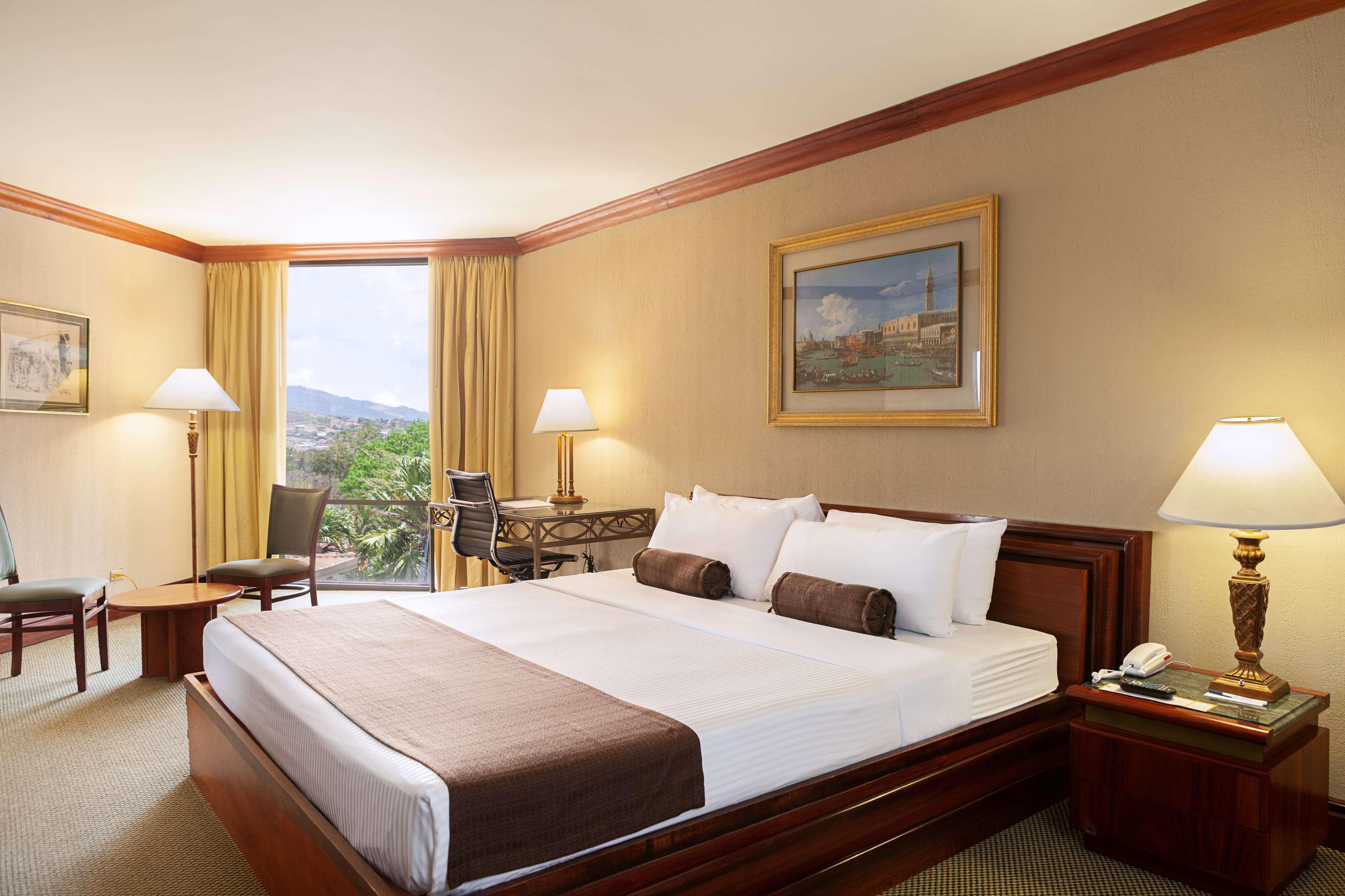 Wyndham San Jose Herradura Ngoại thất bức ảnh A typical hotel room