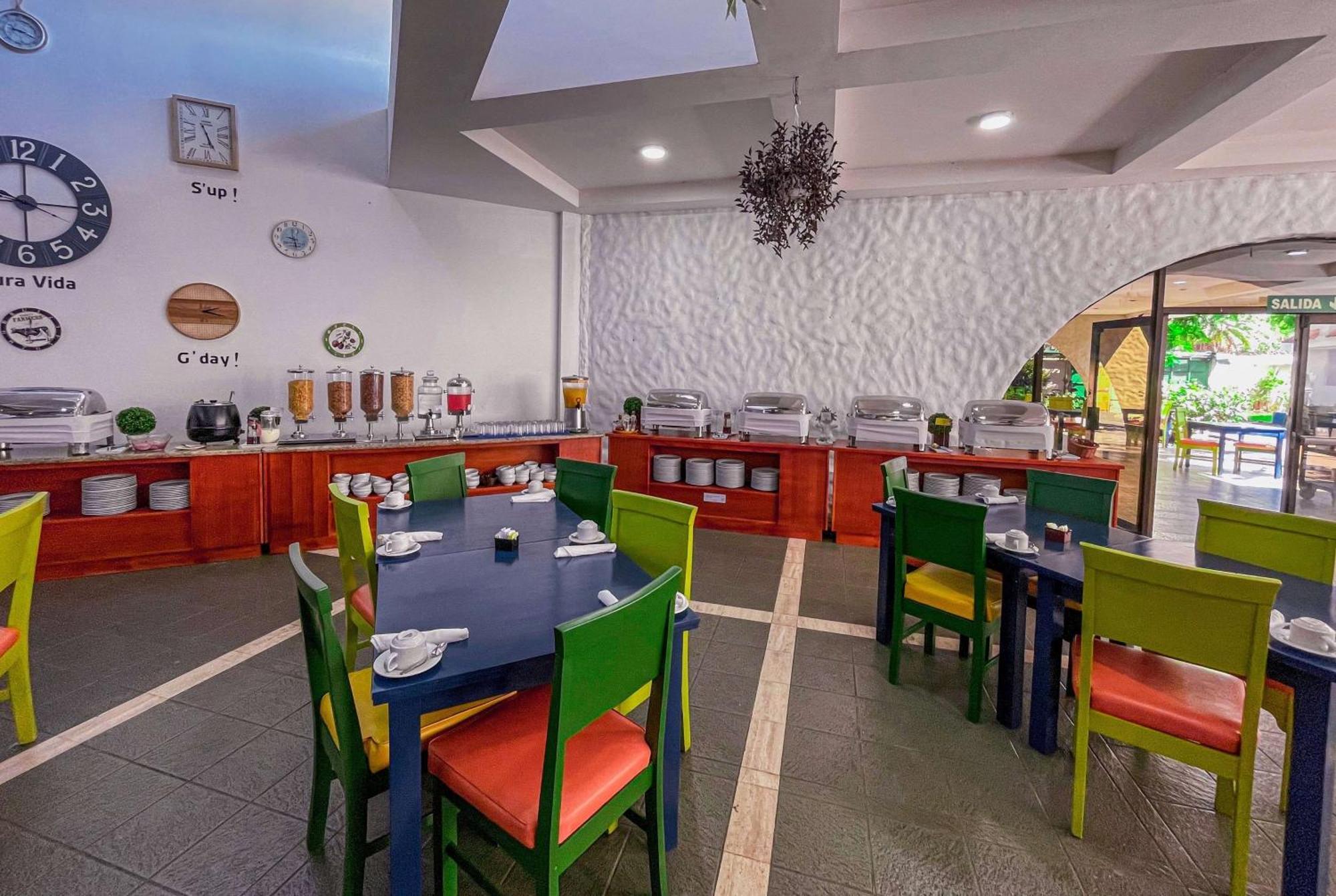 Wyndham San Jose Herradura Ngoại thất bức ảnh The restaurant at the hotel