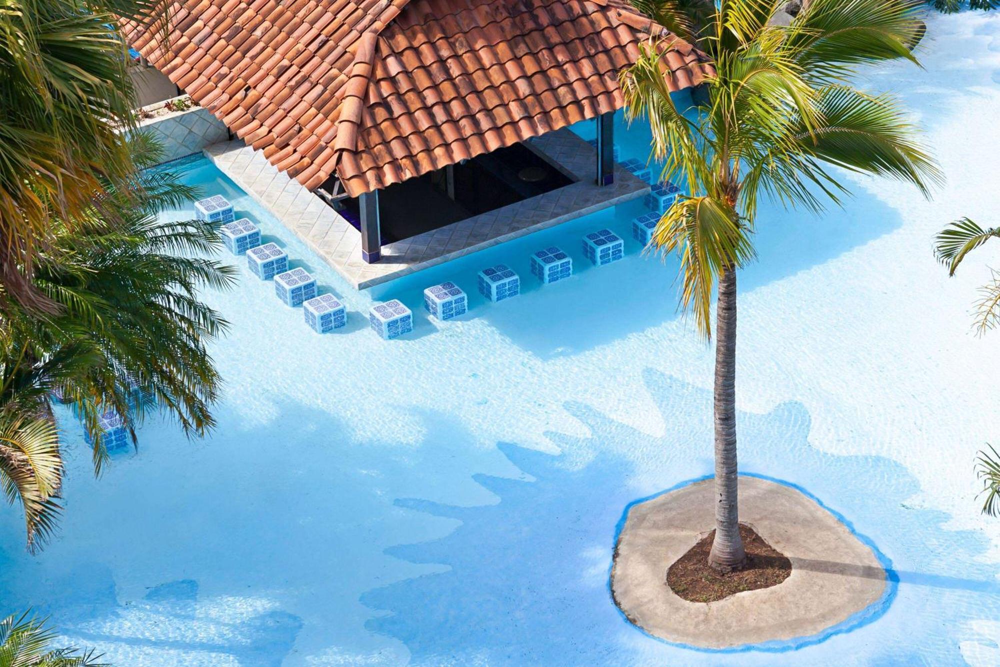 Wyndham San Jose Herradura Ngoại thất bức ảnh The swimming pool at the hotel